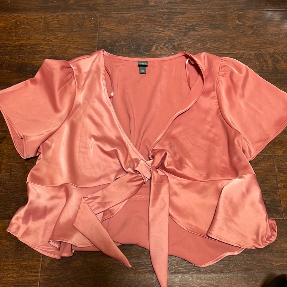 Wild fable top
